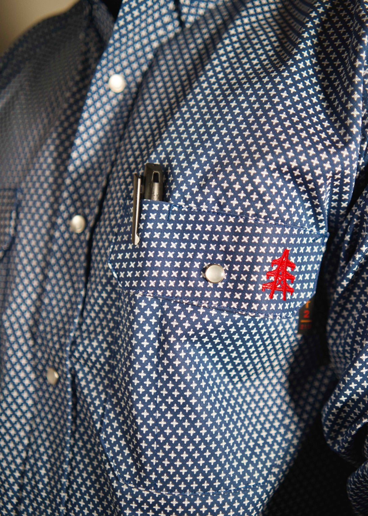 Work Shirt for Safety and Comfort: Honor Navy FR Pearl Snap Work Shirt